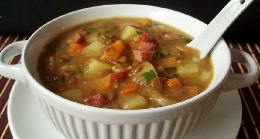 sopa de lentilhas - 12 Typical Soups of Madeira Island you must try